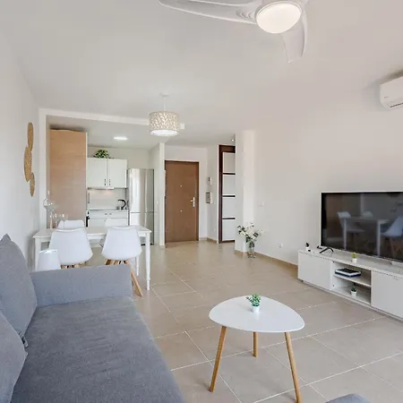 Mar El Mocan Beautiful Renovated Penthouse *