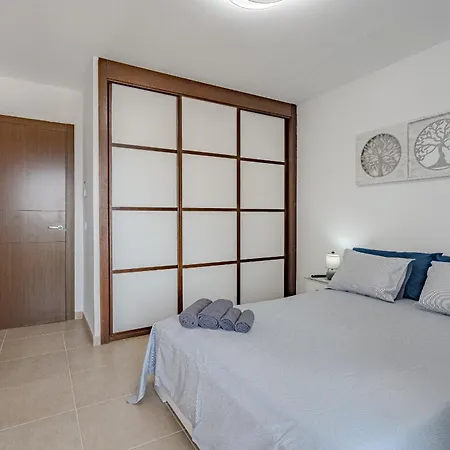 Mar El Mocan Beautiful Renovated Penthouse Appartement *